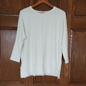 Spanx 3/4 Dolman Sleeve Women’s White Top Size L.